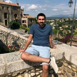 Meet your Posher, Nicholas